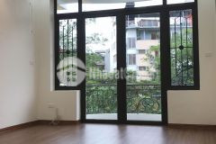 Võ thị sáu nhà mới đẹp ôtô tránh kd view hồ thoáng mát.