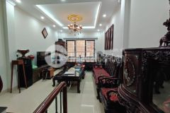 Bán nhà đẹp 5 tầng phố kim mã 42m2 nhỉnh 3 tỷ