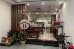 Cần tiền bán gấp nhà 4 tầng mt dương đình nghệ gần biển