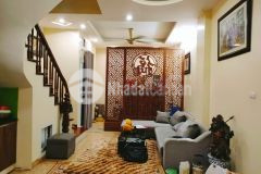 Tt đống đa, 20m ra phố, 10m ra ô tô lô góc full nội thất. dt 35m giá 3.9ty nhà còn