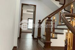 Nhà phố nguyễn văn cừ long biên 50m2 ô tô vào nhà. hơn 4 tỷ.