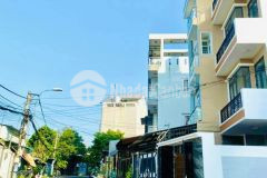 Bán nhà hxh phan văn trị, dt siêu to 70m2, 7x10, 3pn