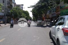 Bán rẻ đất sài đồng 216m2, mặt tiền 13m, lô góc, ô tô vào đất