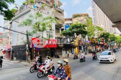 Mặt phố trần quốc hoàn, cầu giấy kinh doanh đỉnh 37m, chỉ 14 tỷ.