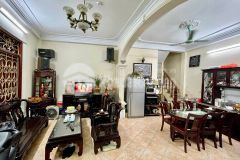 Bán gấp nhà đường la thành, ba đình, 55m2x6t chỉ 5.7 tỷ, lô góc,ngõ thông, nhà chắc chắn