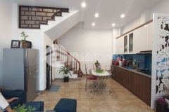 Bán nhà dân xây 5 tầng bồ đề long biên tặng full nội thất. hơn 3 tỷ.