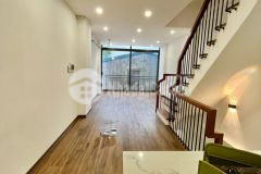 Bán nhà pl mới đẹp ở luôn 36m2 x 5 tầng ngõ 279 đội cấn giá 5,5 tỷ. lh 0912442669