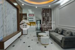 Nhà đẹp, siêu hiếm, lạc long quân, 10m oto đỗ, 3 thoáng, 33mx6t, chỉ 4.33 tỷ.