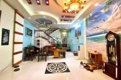 Siêu phẩm nhà nguyễn văn cừ, long biên, 80m2, 3 tầng, mt 6m, oto đỗ cổng, ngõ to tránh