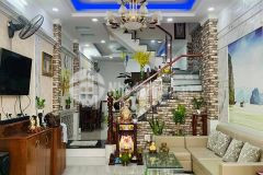 Nhà quận 10 hẻm to đùng xe hơi đến nhà. 4.6 tỷ