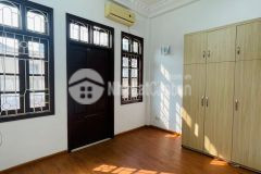 Bán nhà ngõ nôngkdgiá 5,6 tỷ lạc long quân