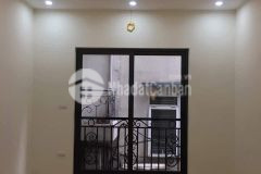 Nhà mới bán gấp 31m2x5t lô góc 3.4 tỷ thạch bàn long biên