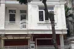 Bán biệt thự song lập làng việt kiều châu âu 147m2 giá 23 tỷ. lh 0912442669