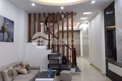 Bán nhà bát khối 35m2 5 tầng cực đẹp