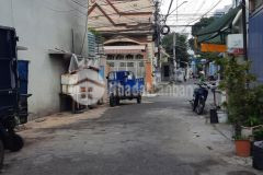 Chủ chuyển công tác nên cần bán ngôi nhà 2 lầu thổ cư 90m2 giá chỉ 8 tỷ