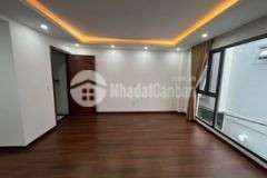 Nhỉnh 6 tỷ có ngay nhà ở hoàng hoa thám. dt 45m2x5 tầng ngõ thông 2 đầu thoáng mát