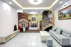 Bán nhà phạm khắc quảng, long biên, diện tích45m2, 3 tầng ô tô đỗ cổng, 3,2 tỷ.lh 0978.133.536