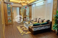 Nhà mới đẹp đã hoàn thiện xong có sân cổng cách oto 30m gốc đề dt 54m,5 tầng mt 3,5m,giá