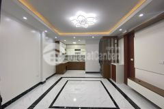 Bán nhà 5 tầng ngõ 303 phúc lợi, 5 phòng ngủ, cách 1 nhà ra đường ô tô.