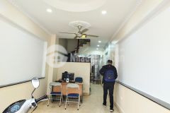 Bán nhà pl 4 tầng 2 mặt ngõ ô tô tránh kd phố trung hòa 47m2 giá 12 tỷ. lh 0912442669