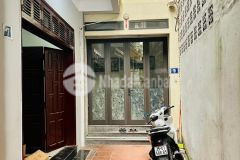 Bán nhà thạch bàn long biên 10m oto tránh nhà dân xây 46m, chỉ 2.9 tỷ.