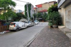 Chỉ hơn 2 tỷ có nhà 28m trung tâm hà đông,ngay hồ, mát lạnh,ô tô đỗ cổng.