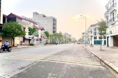 Cần bán shophouse sông hồng mặt phố thành trung, khu 31ha, thị trấn trâu quỳ, gia lâm, hà nội