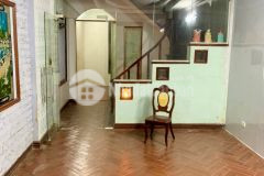 Chủ cần bán gấp khu phân lô vip trần quốc hoàn, 52m2, 5t, ngõ thông, ô tô, vỉa hè, kinh doanh,thoáng