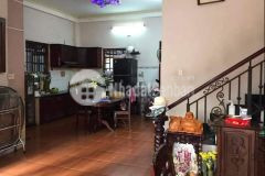 Nhà diện tích khủng phòng ốc rộng rãi thuận lợi vp,cty kinh doanh