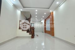 Gia đình cần bán nhà, hoàng hoa thám, 43mx5t, 2 thoáng, nông, ba gác, chỉ 4.72 tỷ.