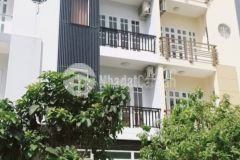 Nhà trệt 3 lầu tuyệt đẹp kdc cty 8 full nội thất dọn vào ở ngay. giá 4 tỷ 600