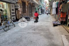 Bán nhà hoàng cầu 77m2mt 8m. oto tránh, gần phố 6.4 tỷ