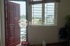 Bán nhà phân lô tập thể tổng kho quân đội ô tô văn phòng cách mặt đường 32 chỉ 20m.