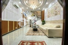 Nhà mới tt nhà bè, ô tô đỗ trước cửa 60m2 3tầng nhỉnh 4.5 tỷ