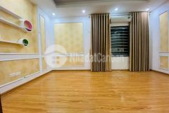 Chính chủ nhờ bán nhà vĩnh phúc, ba đình, 33m, 5 tầng nhỉnh 3 tỷ