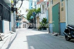 Bán nhà mới, đường rộng, 51m 4 tầng 4.4 tỷ hiệp thành 17 quận 12