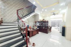 Bán gấp nhà 3 tầng lê hồng phong, 49m2, 6 tỷ hơn