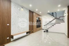 Vip chỉ nhỉnh 2 tỷ, nhà mới xây nguyên xá, cầu diễn 33m2 x 4 tầng, mt 3.5m