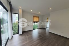 Bán nhà riêng thạch bàn, long biên, lô góc, kinh doanh, 45m2x5t, mt5m, chỉ 4 tỷ, gần aeon