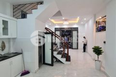 Căn duy nhất nhà mới xây hồ tùng mậu, cầu giấy 36m2 x 4 tầng, mt 3.6m, nhỉnh 2 tỷ