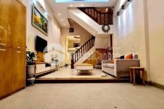 Cần bán nhà đội cấn ngõ ba gác dt 50m2 giá nhỉnh 3 tỷ