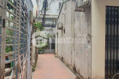 Cần bán nhà hoàng quốc việt, cầu giấy, 40m, nhỉnh 2 tỷ.