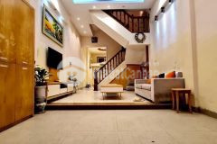 Bán nhà mp kim đồng hoàng mai nở hậu, oto đỗ cửa, kinh doanh, view hồ 50m5t 8 tỷ.