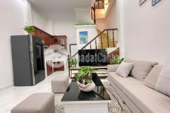 Nhanh mới còn hàng xóm tttm royal city, 25m, 4 tầng, mặt tiền 4m, giá chỉ hơn 2 tỷ.