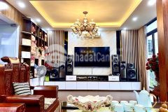 Bán nhà 68m2 x 5 tầng phố ngô gia tự long biên, mặt tiền 7m, vỉa hè, kinh doanh.