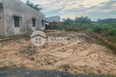 Bán lô đất 10x37m2sổ hồng riêng view kênh full thổ cư giá 11trm2.