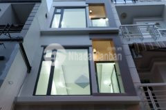 Bán 1 trệt 2 lầu đường trương công định, hướng đông nam.