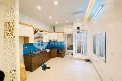 Bán nhà chùa liên phái ngõ xinh