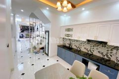 Bán nhà mặt phố khương trung, 50m, 5t, ô tô tránh, kd, 9 tỷ. lh 0975124520.