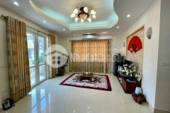 Bán nhà láng hạ 84m25t. thang máy, oto vào 12.3 tỷ